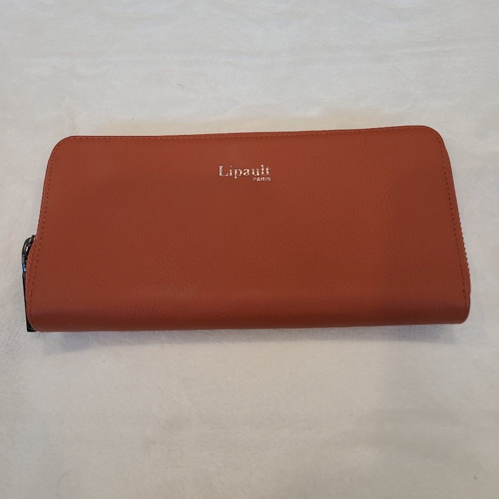 Lipault Paris cinnamon zip wallet